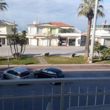 Monolocale Lungomare Viareggio Διαμέρισμα Εξωτερικό φωτογραφία
