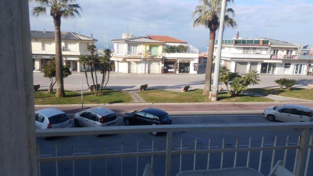 Monolocale Lungomare Viareggio Διαμέρισμα Εξωτερικό φωτογραφία